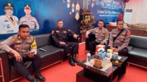 Cek Kesiapan Personel, Kapolsek Cikupa Bersama Wakapolsek Giat Pospam Citra Raya