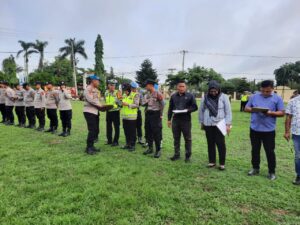 Perdana,Kabag SDM Polres Ogan Ilir Pimpin Apel Pagi Personil di Minggu Pertama Tahun 2024.