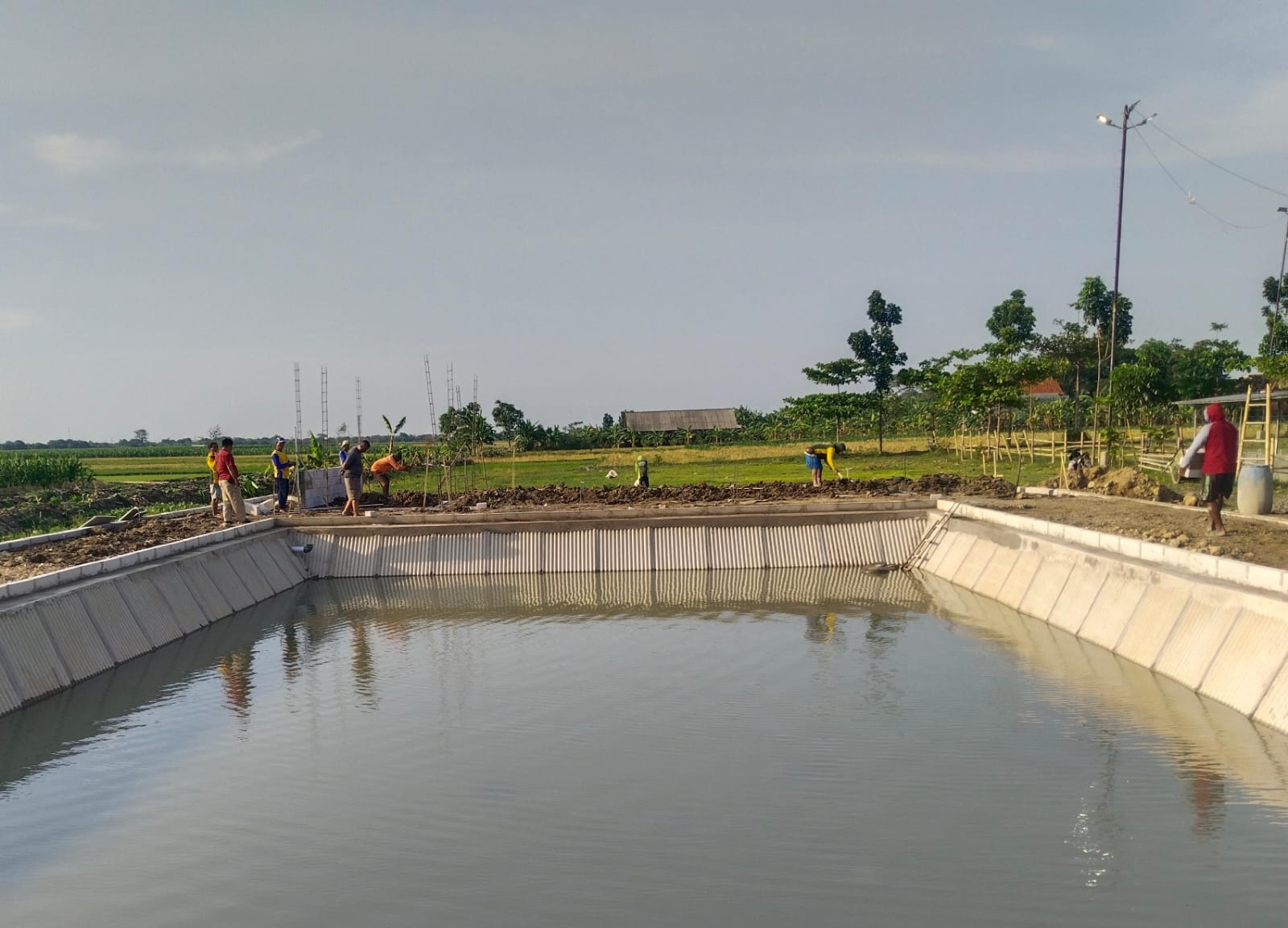 BUMDes Sumber Makmur Bangun Kolam Ikan, Wujudkan Ketahanan Pangan dan Tambah PAD