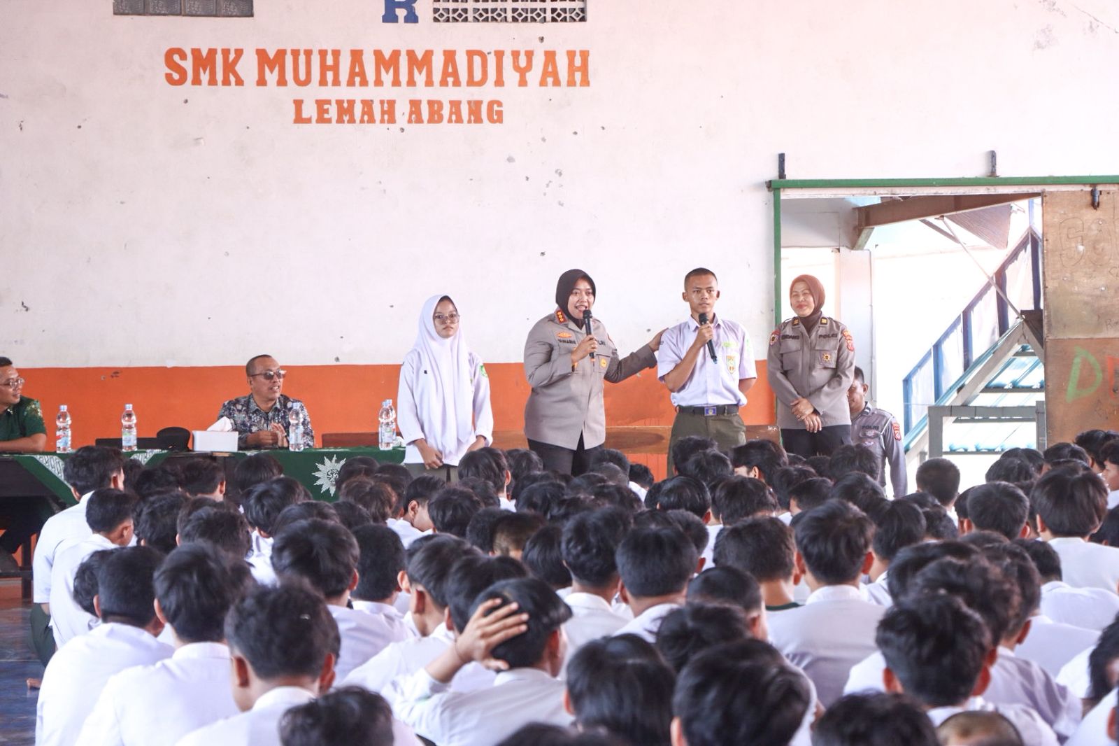 Wujud Kepedulian Polri terhadap Generasi Muda, Polresta Cirebon Hadir di Sekolah Lewat Police Goes to School