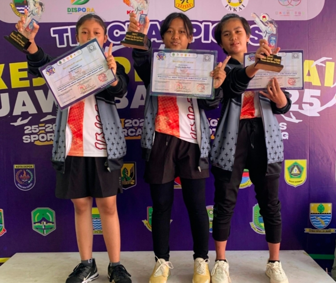 Yunalisa, Karateka Cilik Asal Cirebon Sabet Emas di Kejurprov INKAI Jabar 2025