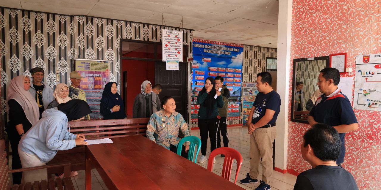 Awal Tahun 2026, Wabup Lampung Barat Sidak Kantor Pelayanan, Disiplin ASN Ditekankan