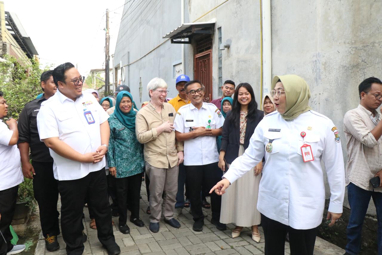 Wabup Intan Apresiasi Bank Sampah RW 025 Bencongan, Dorong Penguatan Ekonomi dan Kurangi Sampah Lingkungan