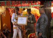 Resmi Diangkat Menjadi Saudara Sultan, Gubernur Lampung Rahmat Mirzani Djausal Terima Gelar Kehormatan Kerajaan Sekala Brak