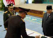 Prabowo Resmi Lantik Suyudi Ario Seto sebagai Kapolri, Tongkat Komando Polri Berganti