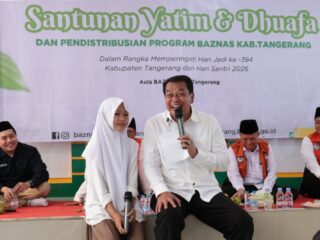 Salurkan Bantuan, Pemkab Tangerang Bersama Baznas berikan Santunan dan Gerobak Usaha