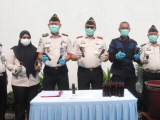 Lapas Kelas IIA Serang Musnahkan Spray Bubuk Merica Sudah Kedaluwarsa